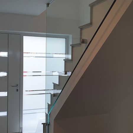 Absturzsicherung dem Treppenverlauf angepasst