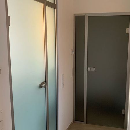 WC- und Abstellraumtür mit Rahmensystem