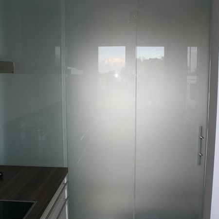 Schiebbare-Küchentrennwand mit MWE Terra M